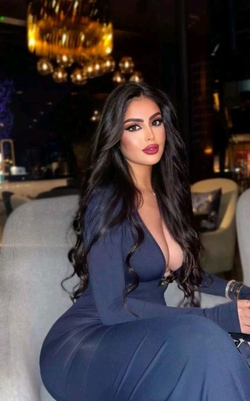 Call Girl in Bur Dubai